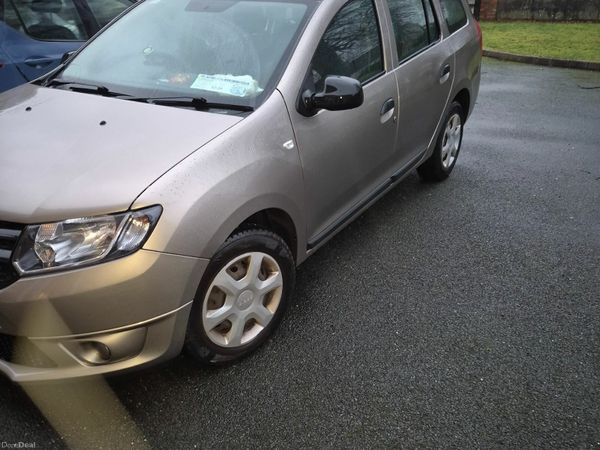 Dacia Logan Estate, Diesel, 2015, Gold