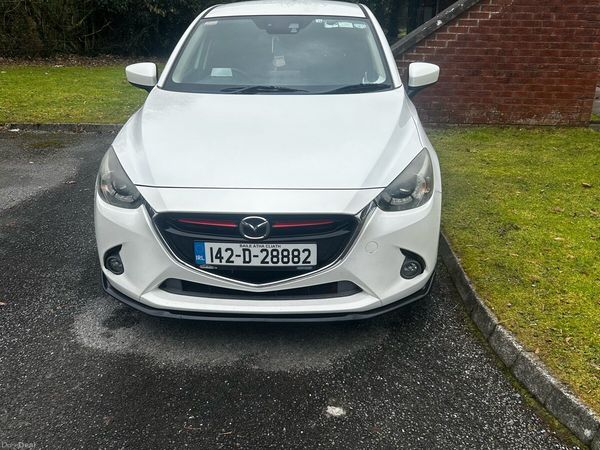 Mazda Demio MPV, Diesel, 2014, White