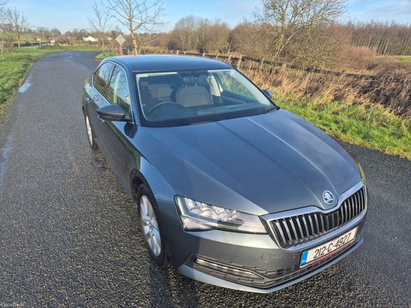 Skoda Superb Saloon, Diesel, 2021, Grey