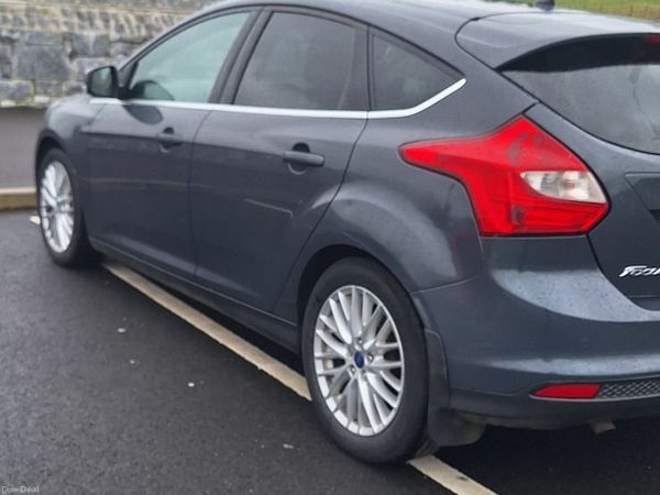 Ford Focus Hatchback, Diesel, 2014, Grey