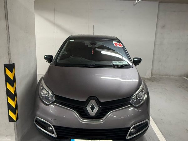 Renault Captur Hatchback, Petrol, 2014, Grey