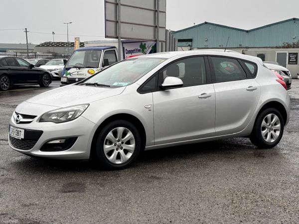 Opel Astra MPV, Petrol, 2013, Silver