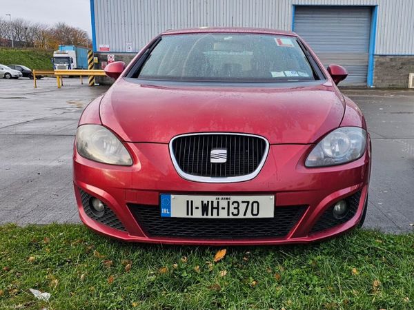 SEAT Leon Hatchback, Diesel, 2011, Red
