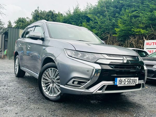 Mitsubishi Outlander SUV, Petrol Plug-in Hybrid, 2019, Silver