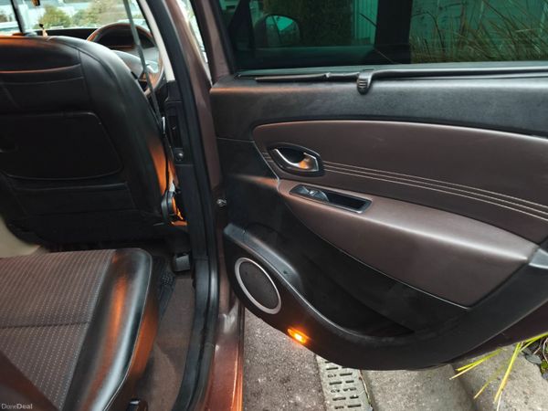 Renault Grand Scenic MPV, Diesel, 2011, Bronze