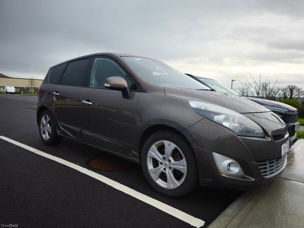 Renault Grand Scenic MPV, Diesel, 2011, Bronze