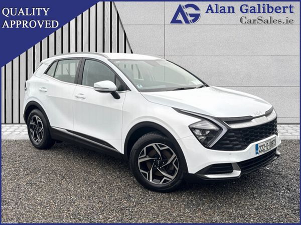 Kia Sportage MPV, Diesel, 2022, White