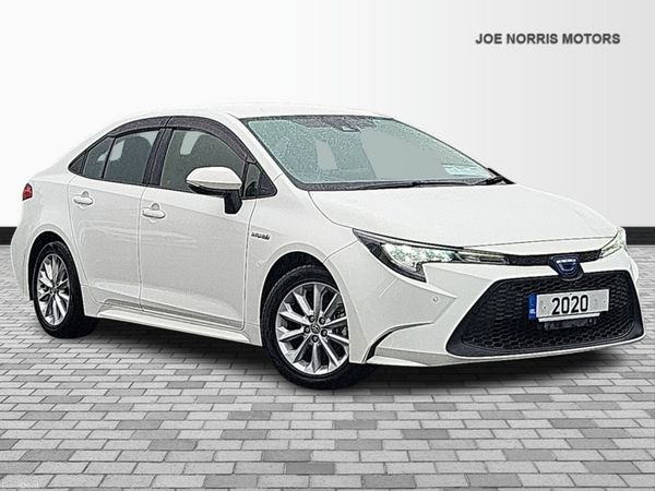 Toyota Corolla Saloon, Petrol Hybrid, 2020, White