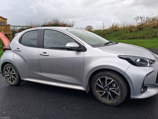 Toyota Yaris Hatchback, Petrol Hybrid, 2022, Grey