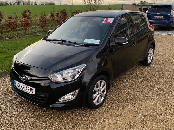 Hyundai i20 Hatchback, Petrol, 2013, Black
