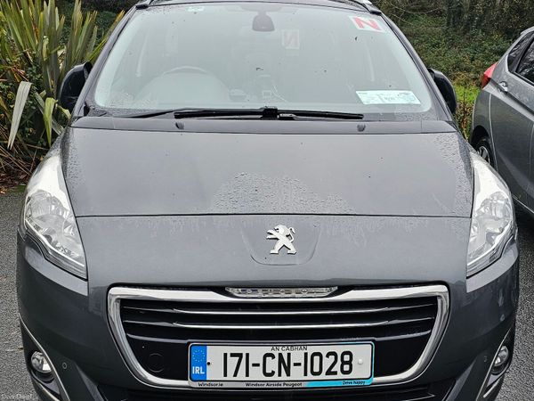 Peugeot 5008 MPV, Diesel, 2017, Grey