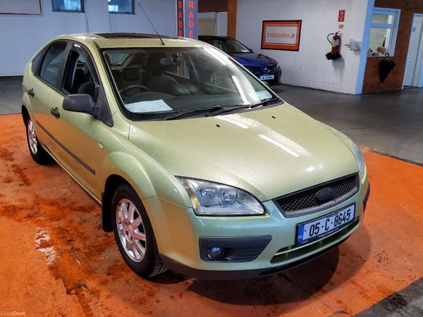Ford Focus Hatchback, Petrol, 2005, Green