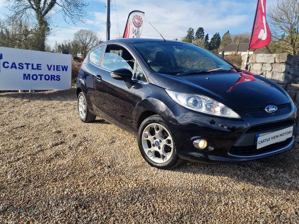 Ford Fiesta Hatchback, Petrol, 2012, Black