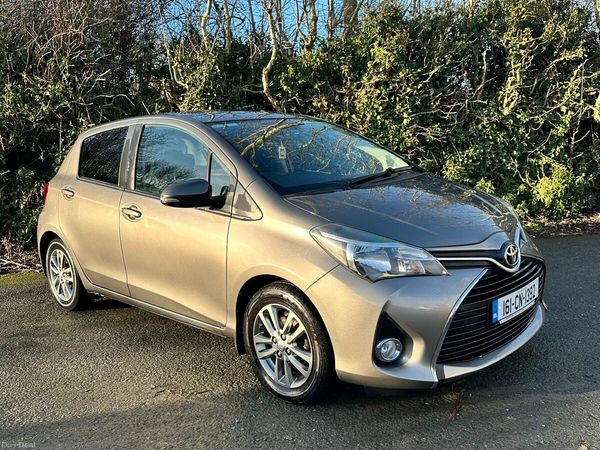 Toyota Yaris Hatchback, Diesel, 2016, Grey