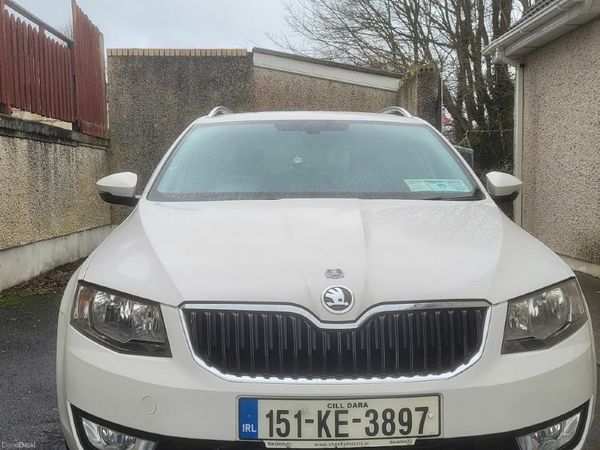 Skoda Octavia Estate, Diesel, 2015, White