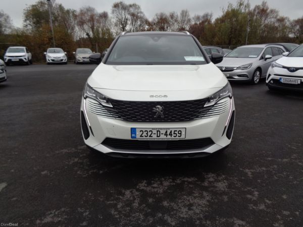 Peugeot 5008 MPV, Diesel, 2023, White