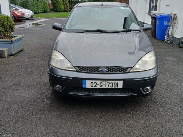 Ford Focus Hatchback, Petrol, 2002, Grey