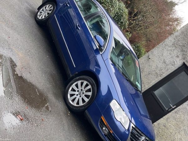 Volkswagen Passat Saloon, Diesel, 2009, Blue