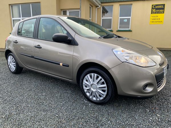 Renault Clio Hatchback, Ethanol Petrol, 2012, Gold