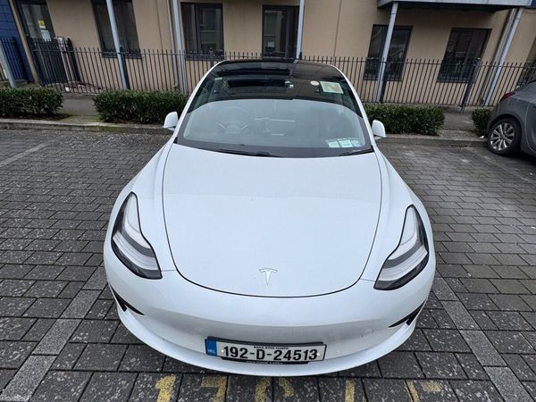 Tesla Model 3 Saloon, Electric, 2019, White