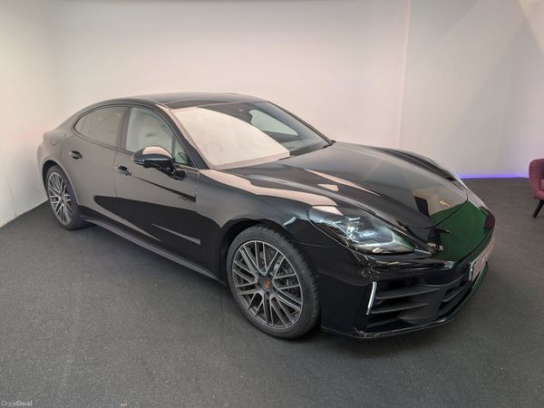 Porsche Panamera Hatchback, Petrol Plug-in Hybrid, 2025, Black