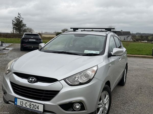 Hyundai ix35 SUV, Diesel, 2012, Silver