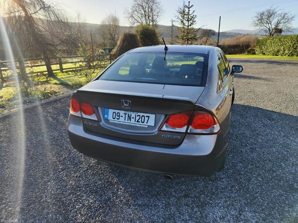 Honda Civic Saloon, Petrol Hybrid, 2009, Silver