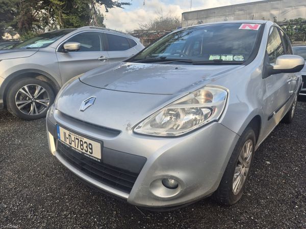 Renault Clio Hatchback, Ethanol Petrol, 2011, Silver