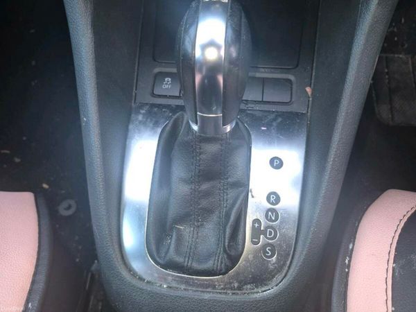 Volkswagen Golf Hatchback, Petrol, 2011, Silver