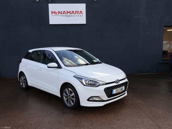 Hyundai i20 Hatchback, Petrol, 2017, White