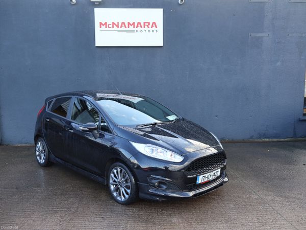Ford Fiesta Hatchback, Petrol, 2017, Black