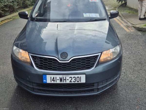 Skoda Rapid Hatchback, Petrol, 2014, Grey