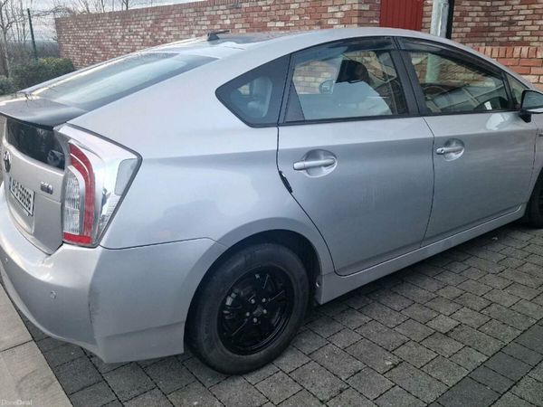 Toyota Prius Hatchback, Petrol Hybrid, 2016, Silver