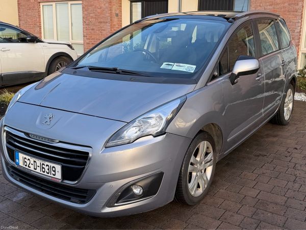 Peugeot 5008 MPV, Petrol, 2016, Grey