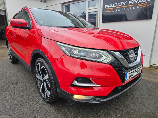Nissan Qashqai Hatchback, Diesel, 2020, Red