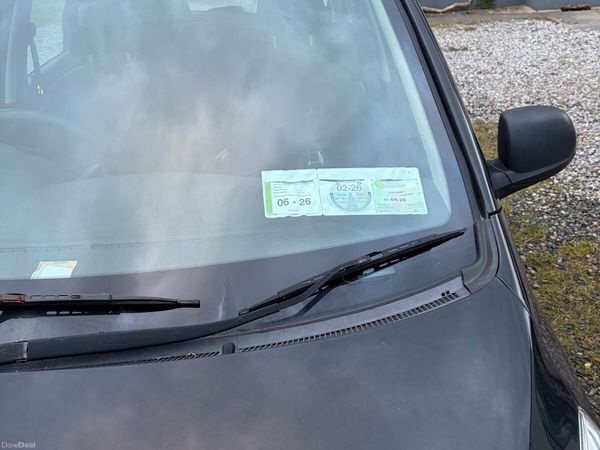 Hyundai i10 Hatchback, Petrol, 2013, Black