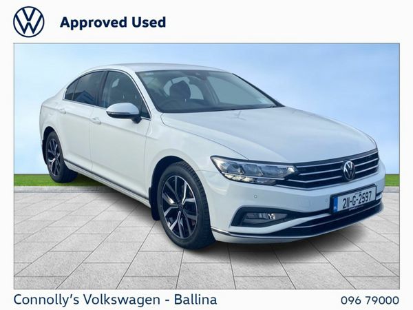 Volkswagen Passat Saloon, Diesel, 2021, White