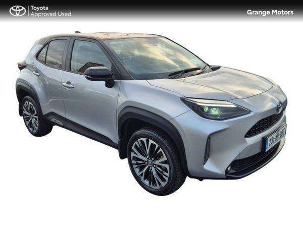 Toyota Yaris Cross Hatchback, Petrol Hybrid, 2023, Silver