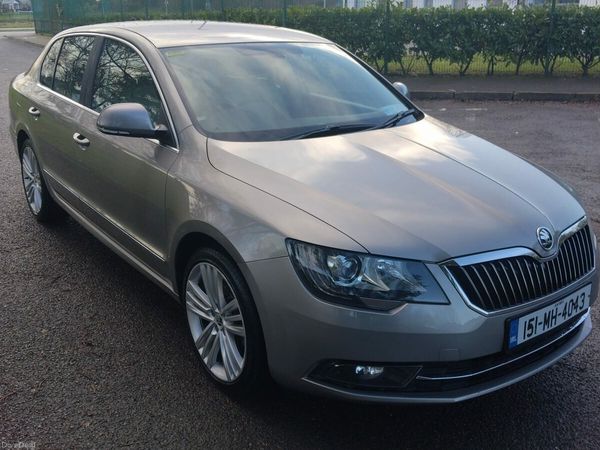 Skoda Superb Saloon, Diesel, 2015, Silver