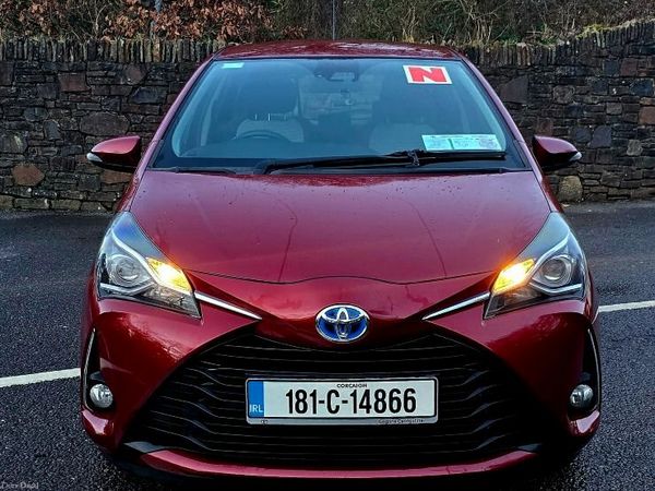 Toyota Yaris Hatchback, Petrol Hybrid, 2018, Red