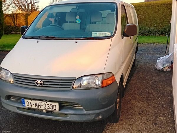 Toyota HiAce Van, Diesel, 2004, White