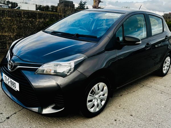 Toyota Yaris Hatchback, Petrol, 2017, Grey