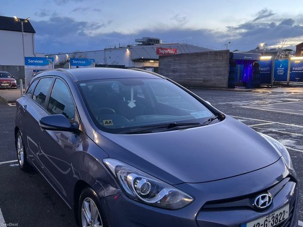 Hyundai i30 Estate/Jeep, Diesel, 2012, Blue