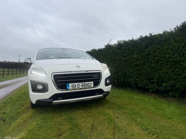 Peugeot 3008 SUV, Diesel Hybrid, 2015, White