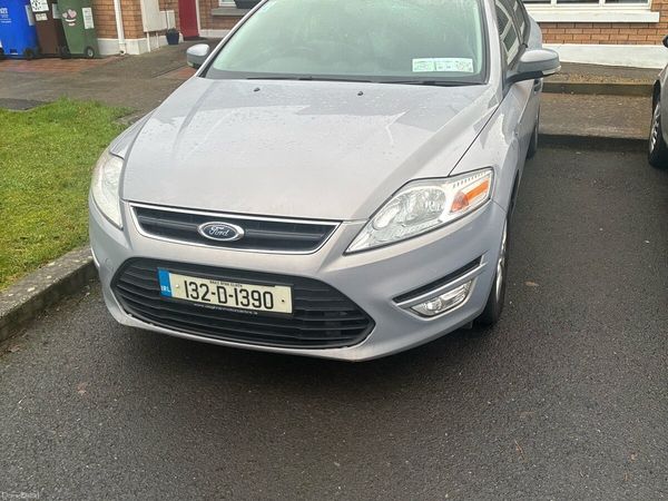 Ford Mondeo Hatchback, Diesel, 2013, Grey
