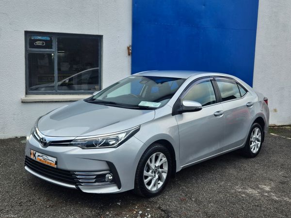 Toyota Corolla Saloon, Diesel, 2018, Grey