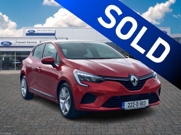 Renault Clio Hatchback, Petrol, 2022, Red