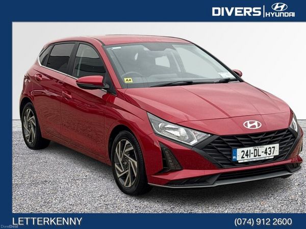 Hyundai i20 Hatchback, Petrol, 2024, Red