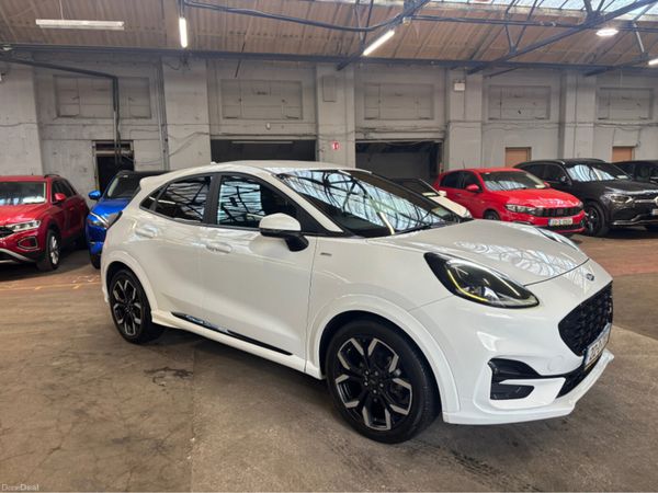 Ford Puma MPV, Petrol Hybrid, 2021, White
