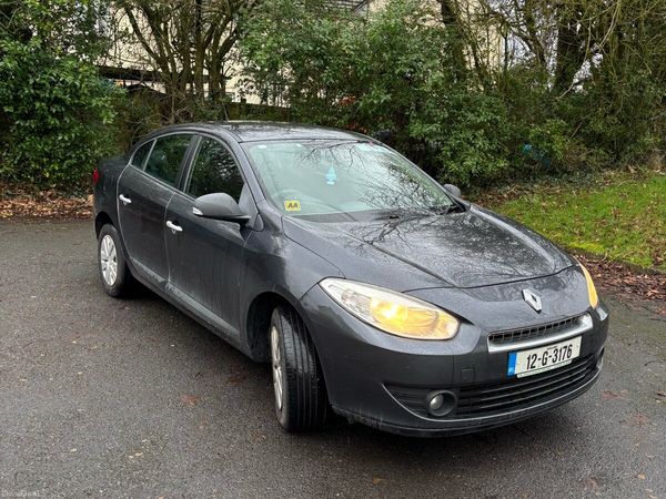 Renault Fluence Saloon, Diesel, 2012, Grey